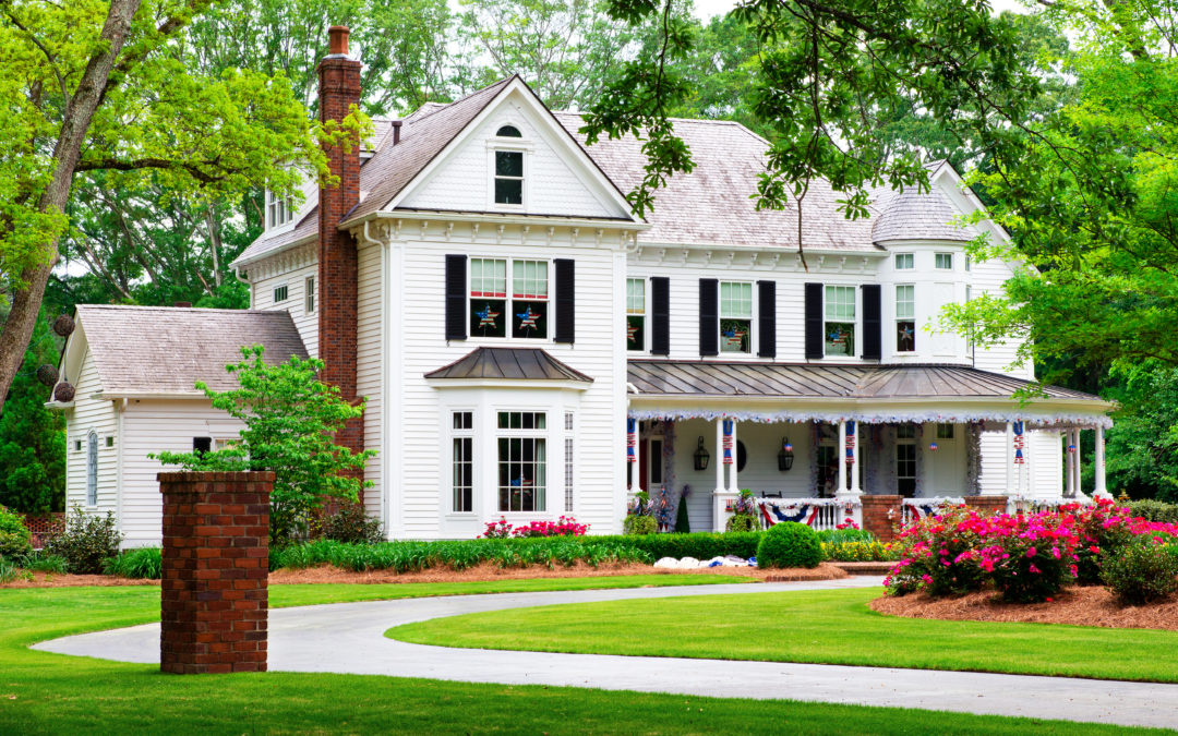 4 Reasons To Buy an Old House